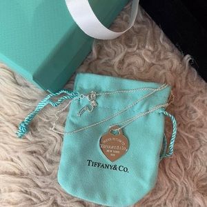 Tiffany and co heart pendant necklace